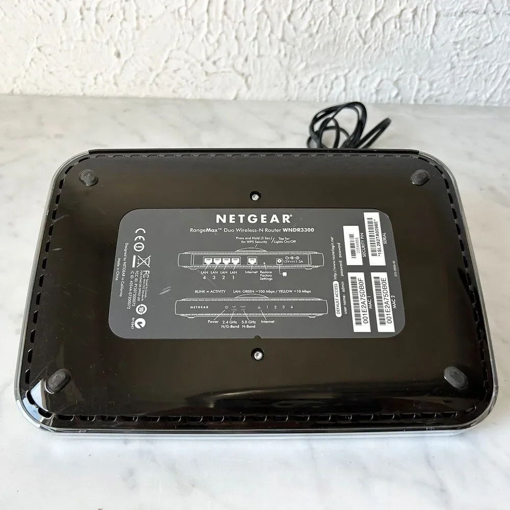 Netgear Router RangeMax Duo Wireless-N Router WNDR3300 - Picture 6 of 7